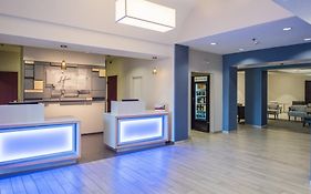 Holiday Inn Express Hotel & Suites Burlington By Ihg